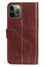 BASEY. Hoes Geschikt voor iPhone 13 Pro Hoesje Bookcase Hoes Flip Case Book Cover - Hoesje Geschikt voor iPhone 13 Pro Hoes Book Case Hoesje - Bruin