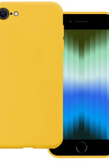 BASEY. Hoes Geschikt voor iPhone SE 2022 Hoesje Siliconen Back Cover Case - Hoesje Geschikt voor iPhone SE (2022) Hoes Cover Hoesje - Geel