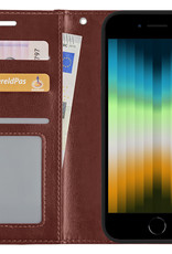 NoXx Hoes Geschikt voor iPhone SE 2022 Hoesje Book Case Hoes Flip Cover Wallet Bookcase - Bruin