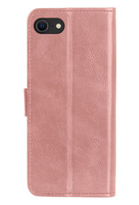 BASEY. Hoes Geschikt voor iPhone SE 2022 Hoesje Bookcase Hoes Flip Case Book Cover Met Screenprotector - Hoesje Geschikt voor iPhone SE (2022) Hoes Book Case Hoesje - Rosé goud