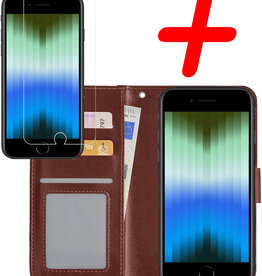 BASEY. BASEY. iPhone SE 2022 Hoesje Bookcase Met Screenprotector - Bruin