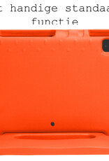 BASEY. Hoesje Geschikt voor iPad Air 2022 Hoesje Kinder Hoes Shockproof Kinderhoes Met 2x Screenprotector - Kindvriendelijk Hoesje Geschikt voor iPad Air 5 2022 Hoes Kids Case - Oranje