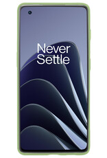 BASEY. Hoes Geschikt voor OnePlus 10 Pro Hoesje Siliconen Back Cover Case Met 2x Screenprotector - Hoesje Geschikt voor OnePlus 10 Pro Hoes Cover Hoesje - Groen