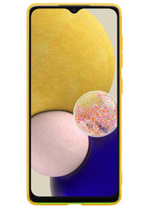 NoXx Hoes Geschikt voor Samsung A13 5G Hoesje Cover Siliconen Back Case Hoes - Geel