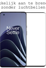 BASEY. Hoes Geschikt voor OnePlus 10 Pro Hoesje Siliconen Back Cover Case Met 2x Screenprotector - Hoesje Geschikt voor OnePlus 10 Pro Hoes Cover Hoesje - Geel