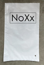 NoXx Hoes Geschikt voor iPhone 13 Pro Hoesje Cover Siliconen Back Case Hoes Met 2x Screenprotector - Donkerblauw