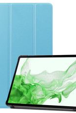 BASEY. Hoesje Geschikt voor Samsung Galaxy Tab S8 Hoes Case Tablet Hoesje Tri-fold - Hoes Geschikt voor Samsung Tab S8 Hoesje Hard Cover Bookcase Hoes - Lichtblauw