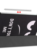 Nomfy Hoes Geschikt voor Samsung Galaxy Tab S6 Lite Hoes Tri-fold Tablet Hoesje Case Met Screenprotector - Hoesje Geschikt voor Samsung Tab S6 Lite Hoesje Hardcover Bookcase - Don't Touch Me