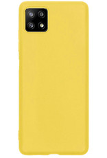 Nomfy Samsung Galaxy M22 Hoesje Siliconen Cover Hoes Case - Samsung Galaxy M22 Hoes Siliconen Hoesje Back Cover - Geel
