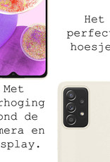 BASEY. Hoes Geschikt voor Samsung A23 Hoesje Siliconen Back Cover Case Met Screenprotector - Hoesje Geschikt voor Samsung Galaxy A23 Hoes Cover Hoesje - Wit