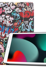BASEY. Hoesje Geschikt voor iPad 10.2 2021 Hoes Case Tablet Hoesje Tri-fold - Hoes Geschikt voor iPad 9 Hoesje Hard Cover Bookcase Hoes - Graffity