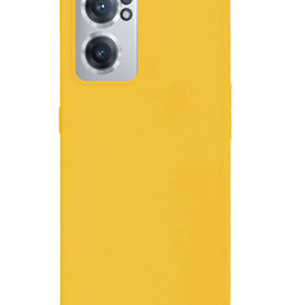 Nomfy Nomfy OnePlus Nord CE 2 Hoesje Siliconen - Geel