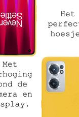 BASEY. Hoes Geschikt voor OnePlus Nord CE 2 Hoesje Siliconen Back Cover Case Met Screenprotector - Hoesje Geschikt voor OnePlus Nord CE 2 Hoes Cover Hoesje - Geel