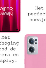 BASEY. Hoes Geschikt voor OnePlus Nord CE 2 Hoesje Siliconen Back Cover Case Met 2x Screenprotector - Hoesje Geschikt voor OnePlus Nord CE 2 Hoes Cover Hoesje - Lichtroze