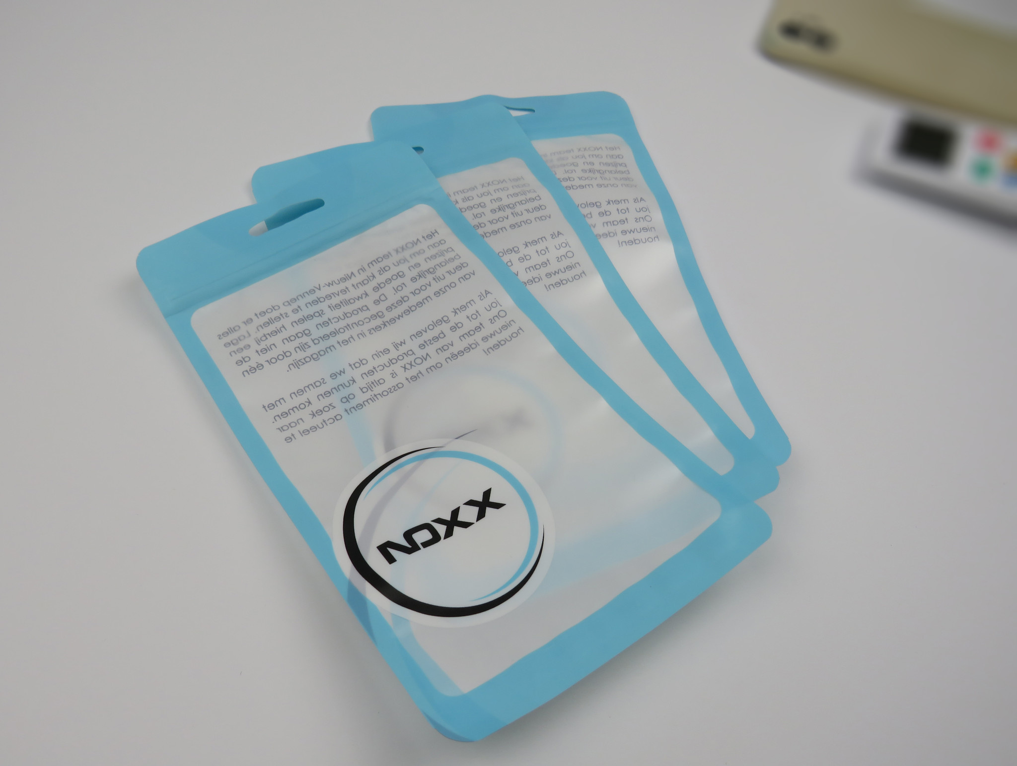 NoXx Hoes Geschikt voor OnePlus Nord CE 2 Hoesje Book Case Hoes Flip Cover Wallet Bookcase Met Screenprotector - Donkerroze