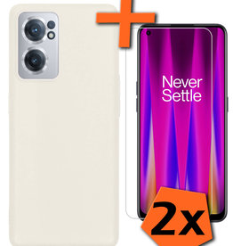 Nomfy Nomfy OnePlus Nord CE 2 Hoesje Siliconen Met 2x Screenprotector - Wit