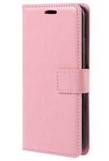 BASEY. Hoes Geschikt voor iPhone 14 Plus Hoesje Bookcase Hoes Flip Case Book Cover Met 2x Screenprotector - Hoesje Geschikt voor iPhone 14 Plus Hoes Book Case Hoesje - Lichtroze
