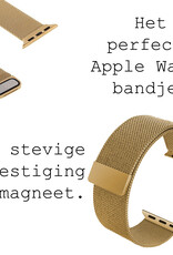 BASEY. Milanees Bandje Geschikt voor Apple Watch SE 44 mm Milanees Bandje - Band Geschikt voor Apple Watch SE 44 mm Met Magneetsluiting - Zwart & Goud