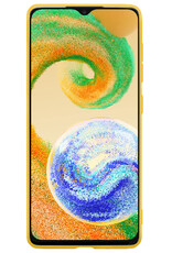 BASEY. Hoes Geschikt voor Samsung A04s Hoesje Siliconen Back Cover Case - Hoesje Geschikt voor Samsung Galaxy A04s Hoes Cover Hoesje - Geel