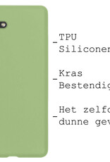 BASEY. Hoes Geschikt voor Samsung A04s Hoesje Siliconen Back Cover Case Met 2x Screenprotector - Hoesje Geschikt voor Samsung Galaxy A04s Hoes Cover Hoesje - Groen