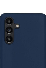 NoXx Hoes Geschikt voor Samsung A04s Hoesje Cover Siliconen Back Case Hoes Met 2x Screenprotector - Donkerblauw