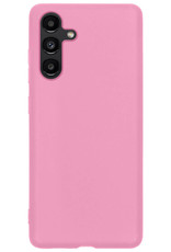 NoXx Hoes Geschikt voor Samsung A04s Hoesje Cover Siliconen Back Case Hoes Met 2x Screenprotector - Lichtroze
