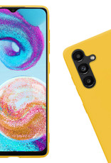 Nomfy Hoesje Geschikt voor Samsung A04s Hoesje Siliconen Cover Case Met Screenprotector - Hoes Geschikt voor Samsung Galaxy A04s Hoes Back Case - Geel
