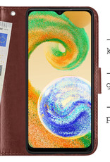 BASEY. Hoes Geschikt voor Samsung A04s Hoesje Bookcase Hoes Flip Case Book Cover Met 2x Screenprotector - Hoesje Geschikt voor Samsung Galaxy A04s Hoes Book Case Hoesje - Bruin