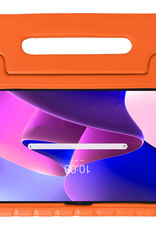 NoXx Hoesje Geschikt voor Lenovo Tab M10 Plus 3rd Gen Hoesje Kinderhoes Shockproof Hoes Kids Case Met 2x Screenprotector - Oranje