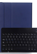BASEY. Hoesje Geschikt voor iPad 10.2 2021 Toetsenbord Hoes Book Case Met Screenprotector - Hoes Geschikt voor iPad 9 Toetsenbord Hoesje Keyboard Cover - Donkerblauw