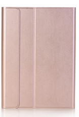 BASEY. Hoesje Geschikt voor iPad 10.2 2020 Toetsenbord Hoes Book Case Met Screenprotector - Hoes Geschikt voor iPad 8 Toetsenbord Hoesje Keyboard Cover - Rosé goud