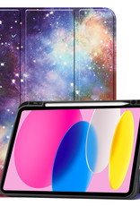 Nomfy Hoes Geschikt voor iPad 2022 Hoes Tri-fold Tablet Hoesje Case Met Uitsparing Geschikt voor Apple Pencil Met Screenprotector - Hoesje Geschikt voor iPad 10 Hoesje Hardcover Bookcase - Galaxy