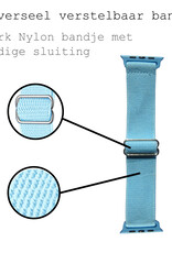 BASEY. Nylon Bandje Geschikt voor Apple Watch 1-8 / SE (42/44/45) Bandje Stof - Horloge Band Verstelbare Gesp Polsband Geschikt voor Apple Watch 1-8 / SE (42/44/45) - Lichtblauw
