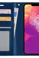 BASEY. Hoes Geschikt voor iPhone 13 Hoesje Bookcase Hoes Flip Case Book Cover - Hoesje Geschikt voor iPhone 13 Hoes Book Case Hoesje - Donkerblauw