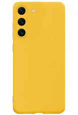 BASEY. Hoes Geschikt voor Samsung S23 Plus Hoesje Siliconen Back Cover Case Met 2x Screenprotector - Hoesje Geschikt voor Samsung Galaxy S23 Plus Hoes Cover Hoesje - Geel