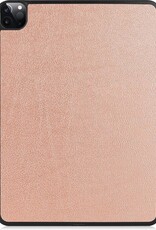 BASEY. Hoesje Geschikt voor iPad Pro 2021 (12,9 inch) Hoes Case Tablet Hoesje Tri-fold Met Uitsparing Geschikt voor Apple Pencil - Hoes Geschikt voor iPad Pro 12,9 inch (2021) Hoesje Hard Cover Bookcase Hoes - Rosé goud