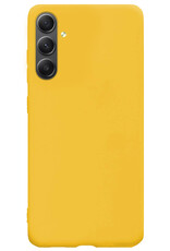 BASEY. Hoes Geschikt voor Samsung A34 Hoesje Siliconen Back Cover Case Met 2x Screenprotector - Hoesje Geschikt voor Samsung Galaxy A34 Hoes Cover Hoesje - Geel