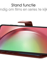 NoXx Hoes Geschikt voor Samsung A54 Hoesje Book Case Hoes Flip Cover Wallet Bookcase Met 2x Screenprotector - Bruin