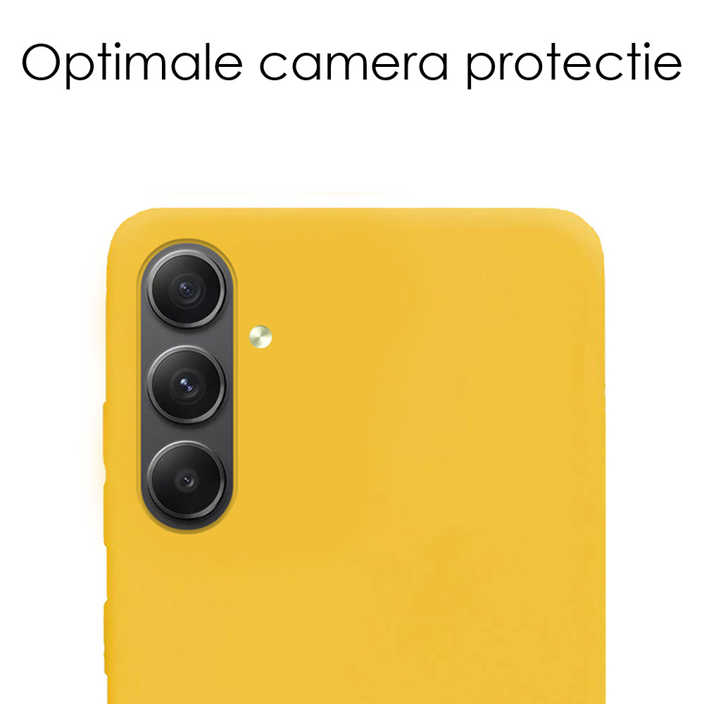 NoXx Hoes Geschikt voor Samsung A54 Hoesje Cover Siliconen Back Case Hoes Met Screenprotector - Geel