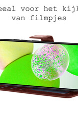 BASEY. Hoes Geschikt voor Samsung A14 Hoesje Bookcase Hoes Flip Case Book Cover - Hoesje Geschikt voor Samsung Galaxy A14 Hoes Book Case Hoesje - Bruin