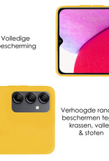 NoXx Hoes Geschikt voor Samsung A14 Hoesje Cover Siliconen Back Case Hoes Met Screenprotector - Geel