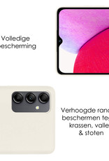 NoXx Hoes Geschikt voor Samsung A14 Hoesje Cover Siliconen Back Case Hoes Met 2x Screenprotector - Wit