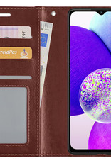 Samsung A14 Hoes Bookcase Flipcase Book Cover Met 2x Screenprotector - Samsung Galaxy A14 Hoesje Book Case - Bruin