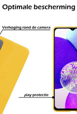 Nomfy Hoesje Geschikt voor Samsung A14 Hoesje Siliconen Cover Case Met 2x Screenprotector - Hoes Geschikt voor Samsung Galaxy A14 Hoes Back Case - Geel