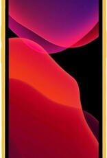NoXx Hoes Geschikt voor iPhone 12 Hoesje Cover Siliconen Back Case Hoes - Geel