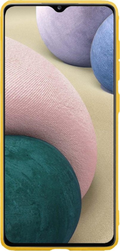 NoXx Hoes Geschikt voor Samsung A12 Hoesje Cover Siliconen Back Case Hoes - Geel