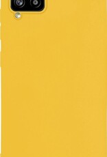 NoXx Hoes Geschikt voor Samsung A12 Hoesje Cover Siliconen Back Case Hoes - Geel - 2x