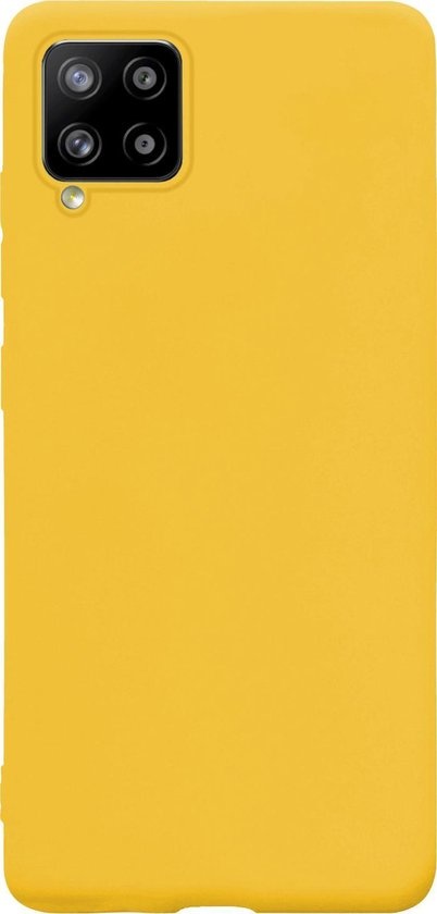NoXx Hoes Geschikt voor Samsung A12 Hoesje Cover Siliconen Back Case Hoes - Geel - 2x