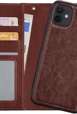 NoXx Hoes Geschikt voor iPhone 12 Hoesje Bookcase Hoes 2-in-1 Uitneembaar Cover Hard Case - Bruin