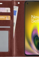NoXx Hoes Geschikt voor OnePlus Nord 2 Hoesje Book Case Hoes Flip Cover Wallet Bookcase - Bruin